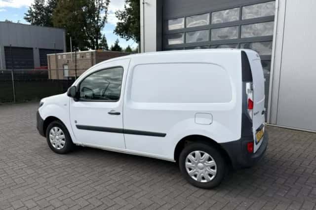Renault Kangoo Express (2015) thumbnail 2