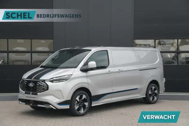 Ford E-Transit Custom (2026) thumbnail 1