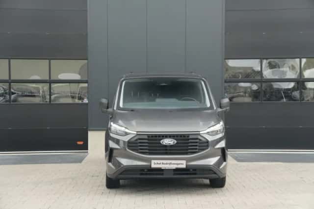 Ford Transit Custom (2024) thumbnail 2