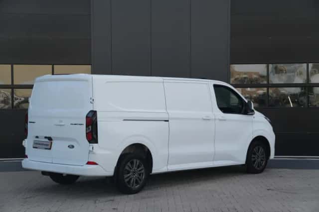 Ford Transit Custom (2024) thumbnail 5