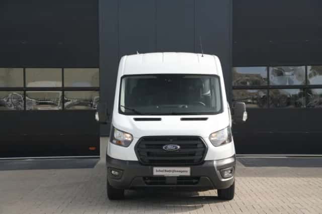 Ford Transit (2024) thumbnail 2