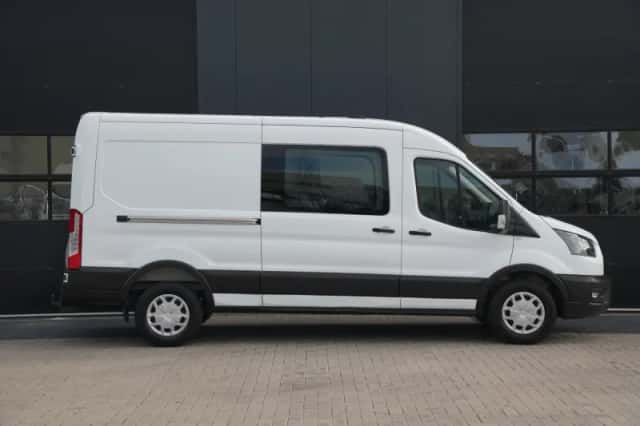 Ford Transit (2024) thumbnail 4