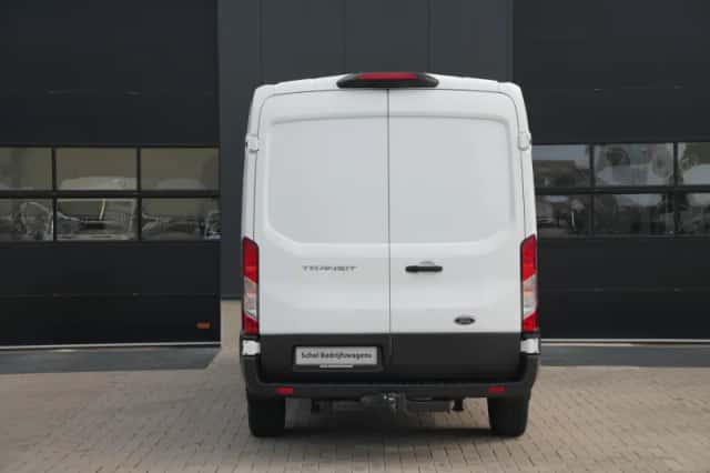 Ford Transit (2024) thumbnail 6