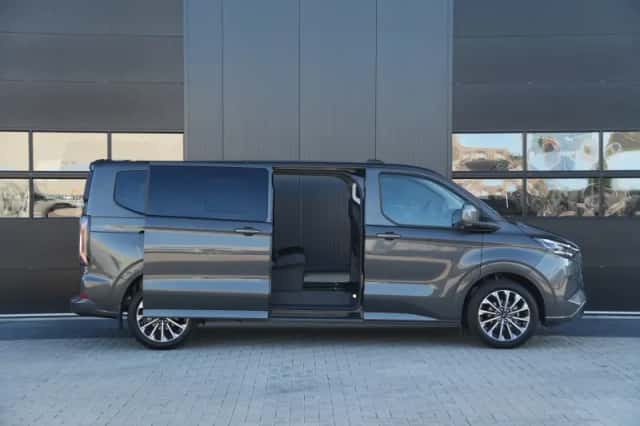 Ford Tourneo Custom (2026) thumbnail 5