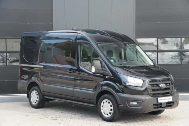 Ford Transit (2024) thumbnail 3
