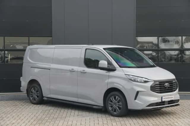 Ford Transit Custom (2024) thumbnail 3