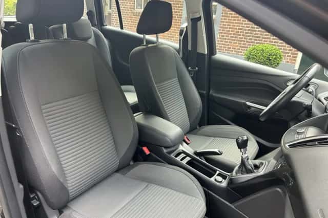 Ford Grand C-Max (2016) thumbnail 5