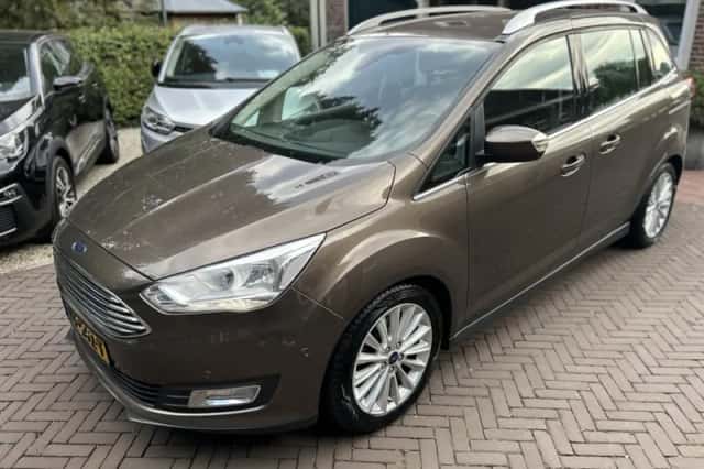 Ford Grand C-Max (2016) thumbnail 6