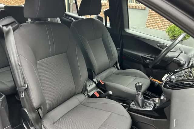 Ford B-Max (2017) thumbnail 6