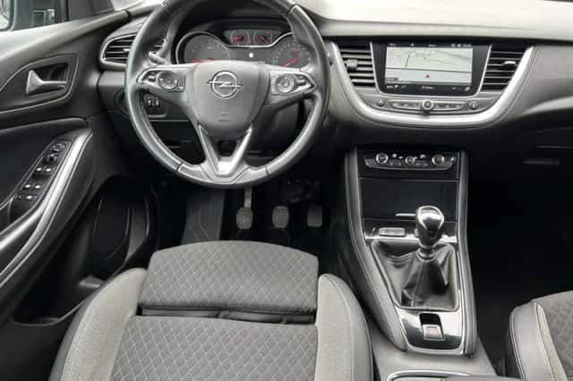Opel Grandland (2020) thumbnail 2