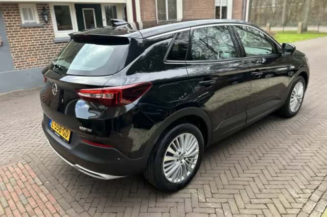 Opel Grandland (2020) thumbnail 3