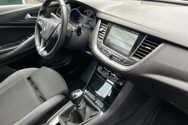 Opel Grandland (2020) thumbnail 5