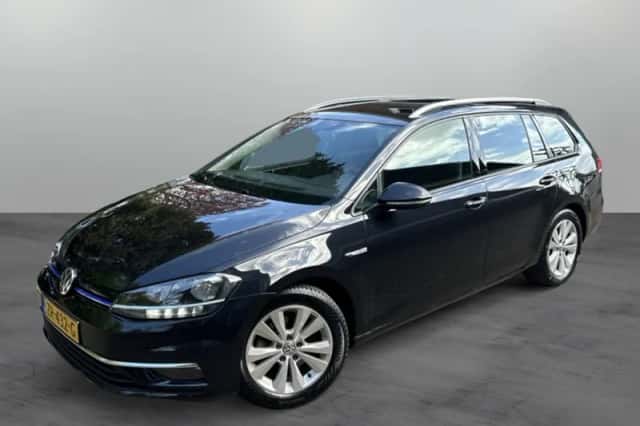 Volkswagen Golf (2019) thumbnail 2