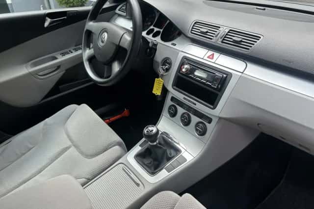 Volkswagen Passat (2008) thumbnail 6