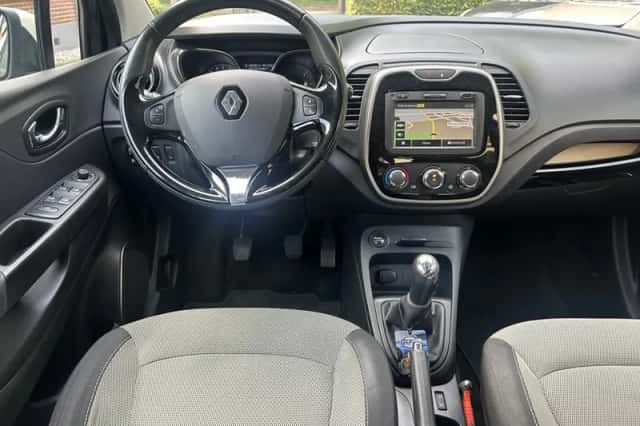 Renault Captur (2013) thumbnail 3