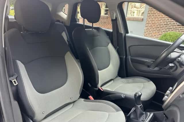 Renault Captur (2013) thumbnail 6