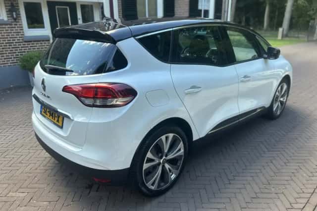 Renault Scénic (2018) thumbnail 3