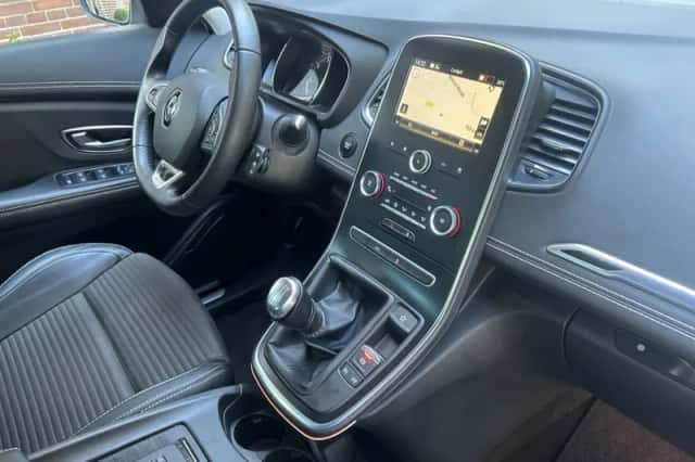 Renault Scénic (2018) thumbnail 5