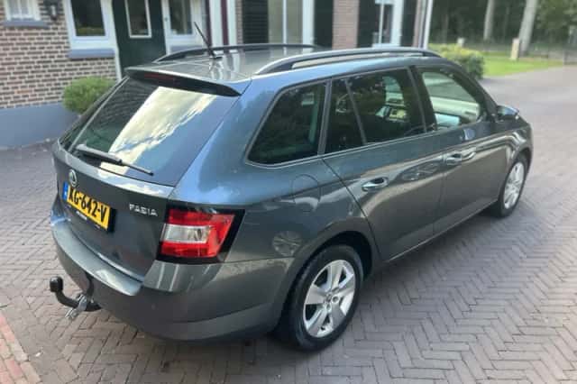 Škoda Fabia (2016) thumbnail 3