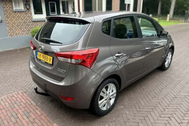 Hyundai ix20 (2014) thumbnail 3