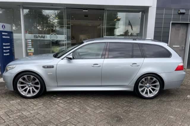 BMW M5 (2008) thumbnail 2