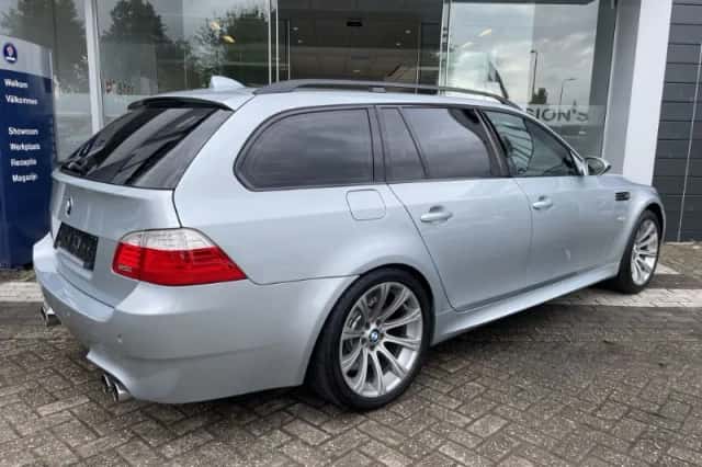 BMW M5 (2008) thumbnail 4