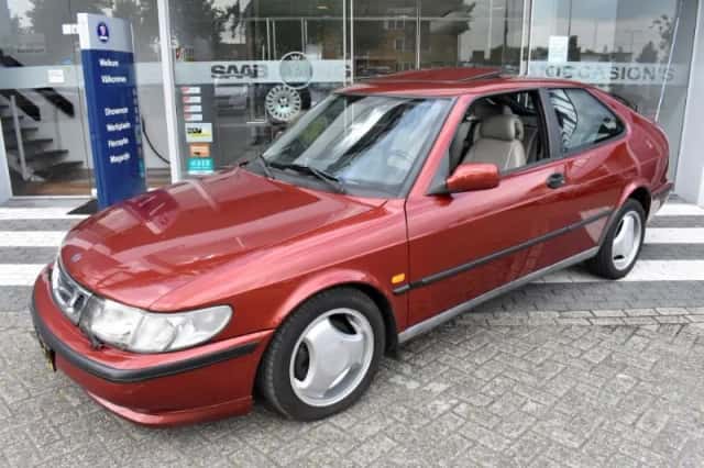 Saab 900 (1997) thumbnail 1