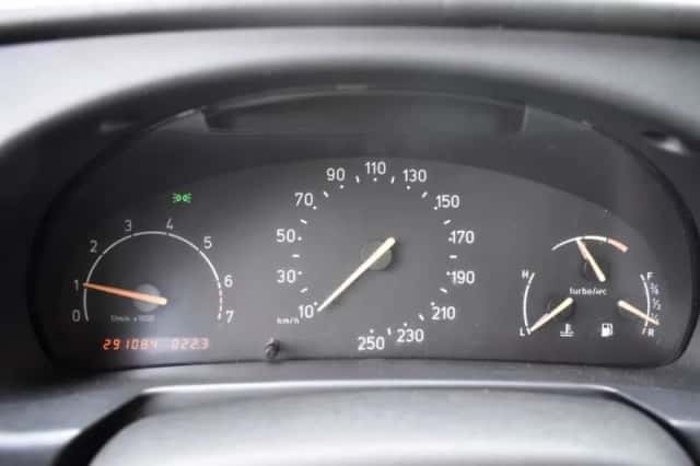 Saab 900 (1997) thumbnail 4