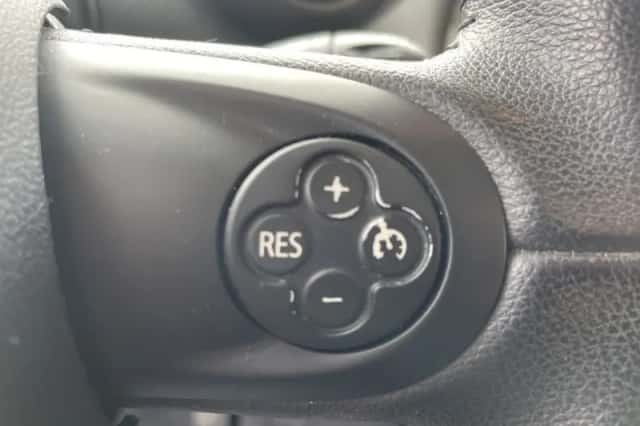 MINI Countryman (2012) thumbnail 5
