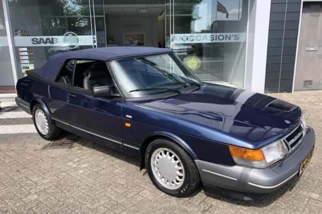 Saab 900 (1992) thumbnail 2