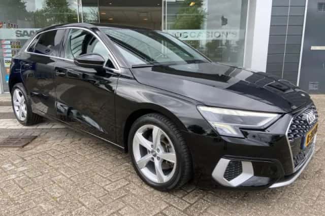 Audi A3 (2021) thumbnail 4