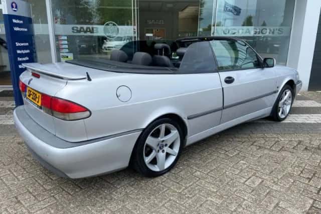Saab 9-3 (2002) thumbnail 5