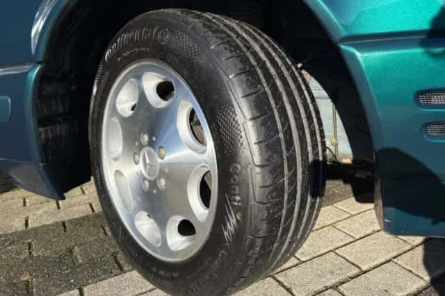 Mercedes-Benz SL-Klasse (1996) thumbnail 6