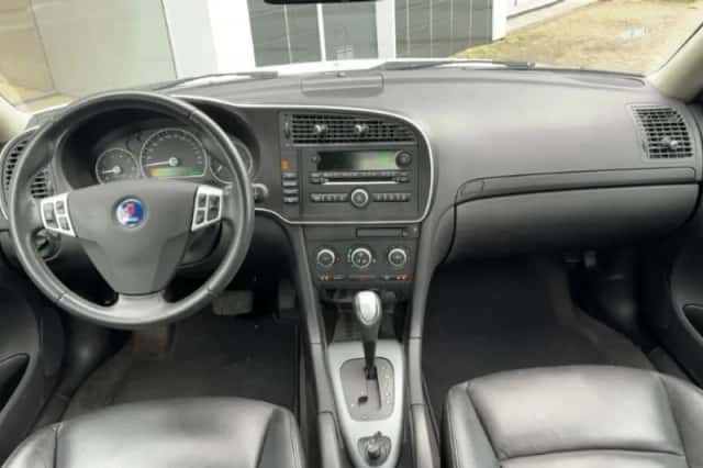 Saab 9-3 (2010) thumbnail 5