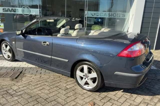Saab 9-3 (2004) thumbnail 2