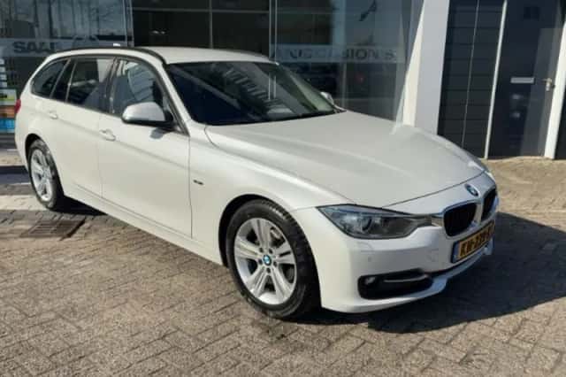 BMW 3-Serie (2015) thumbnail 2