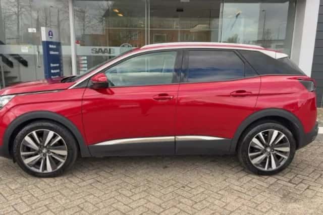 Peugeot 3008 (2019) thumbnail 3