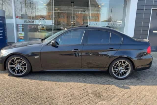 BMW 3-Serie (2010) thumbnail 2