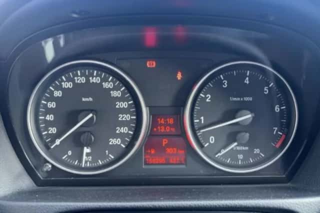 BMW 3-Serie (2010) thumbnail 6