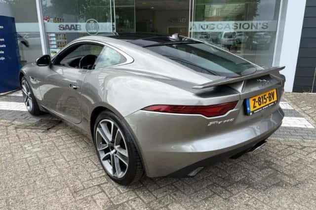 Jaguar F-Type (2023) thumbnail 3