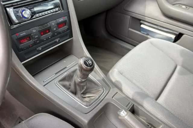 Audi A4 (2001) thumbnail 6