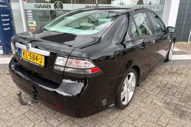 Saab 9-3 (2010) thumbnail 3