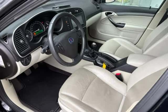 Saab 9-3 (2010) thumbnail 6