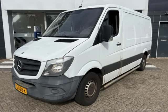 Mercedes-Benz Sprinter (2013) thumbnail 1