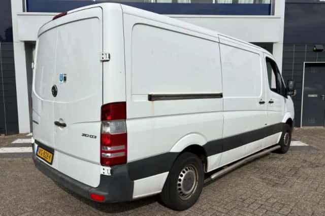 Mercedes-Benz Sprinter (2013) thumbnail 3