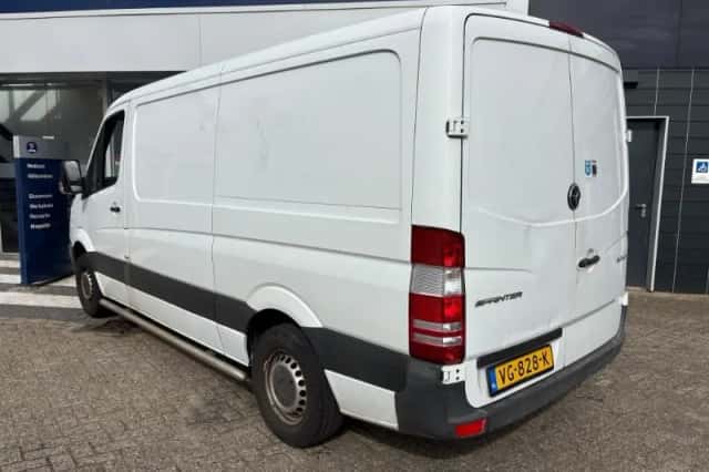 Mercedes-Benz Sprinter (2013) thumbnail 4