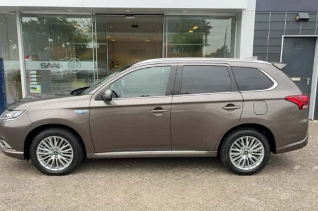 Mitsubishi Outlander (2018) thumbnail 5