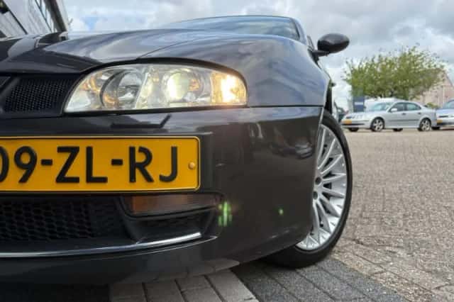 Alfa Romeo GT (2008) thumbnail 5