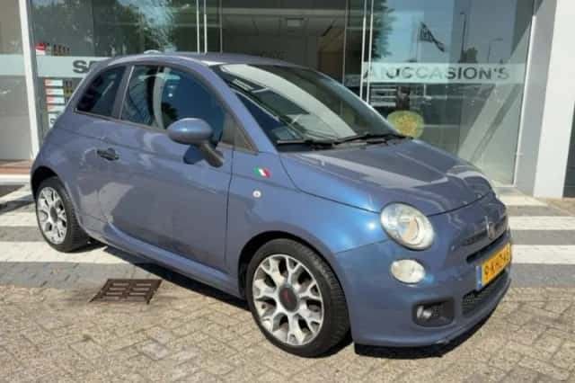 Fiat 500 (2013) thumbnail 2