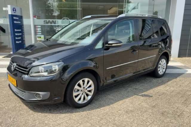 Volkswagen Touran (2012) thumbnail 1